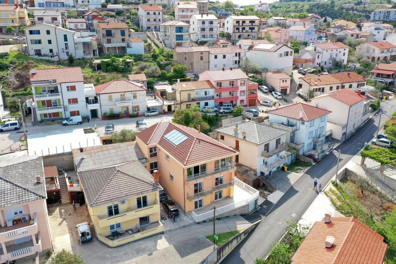 Moro Vrbnik Apartment ภายนอก รูปภาพ