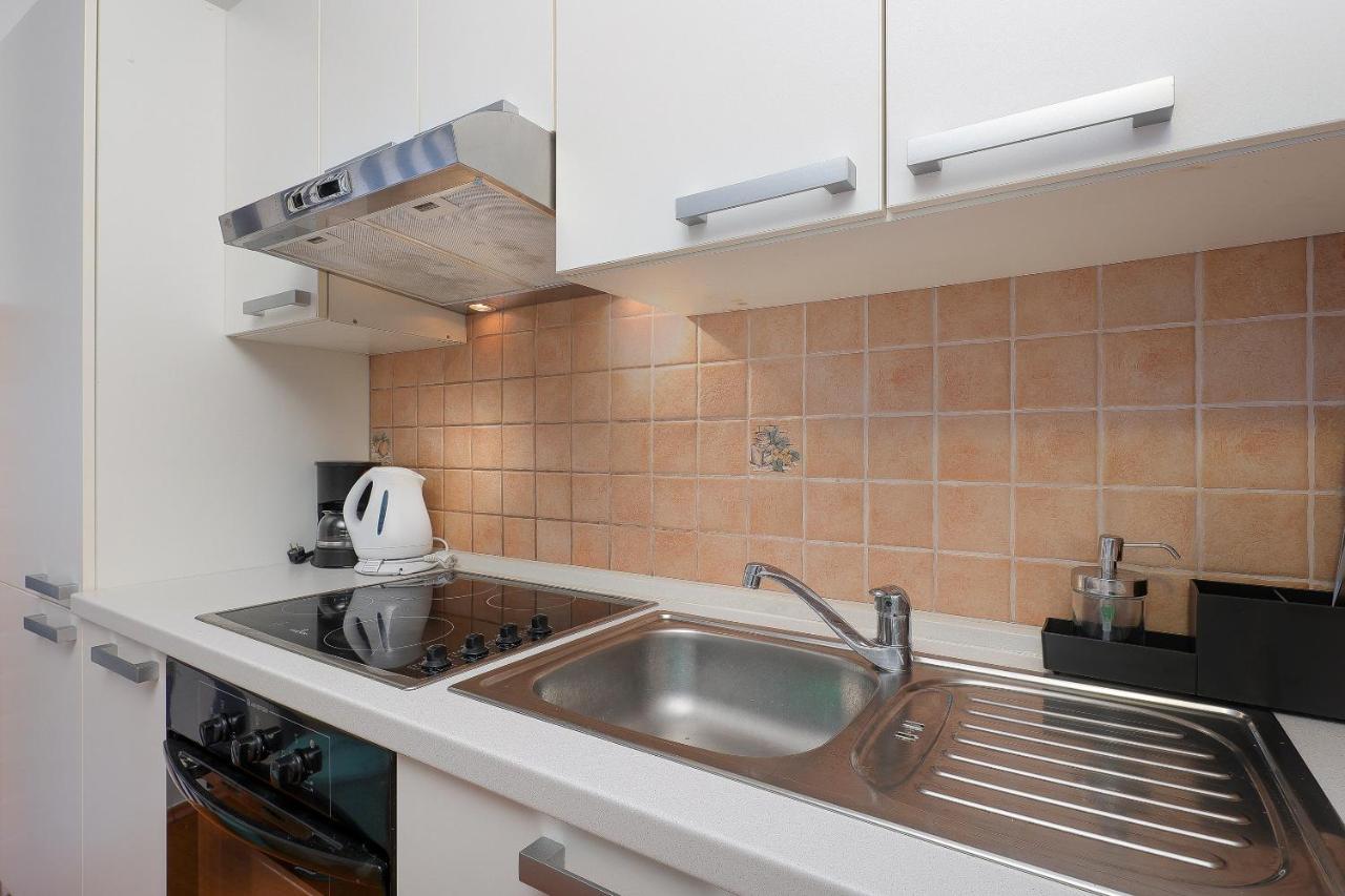 Moro Vrbnik Apartment ภายนอก รูปภาพ